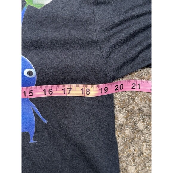 Pikmin LS Shirt Black Mens Graphic Comic Con Official Club Nintendo Promo Small - Picture 6 of 7